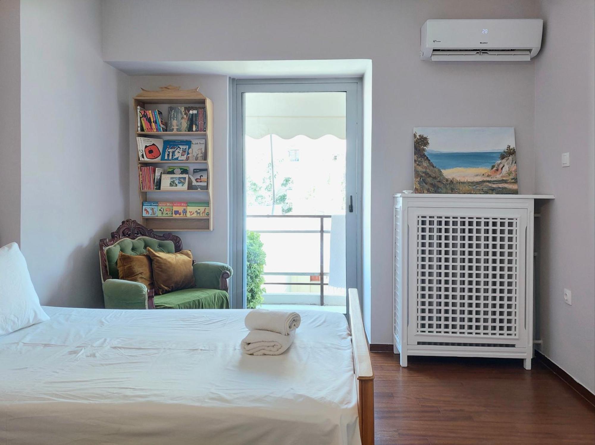 Friends & Family Apartment Athens Exterior photo